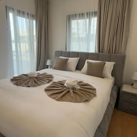 Aphrodite Appartement *