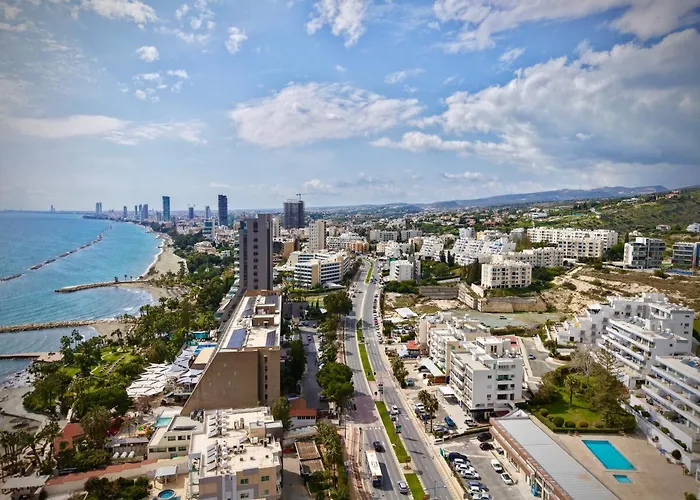 Aphrodite Apartment *